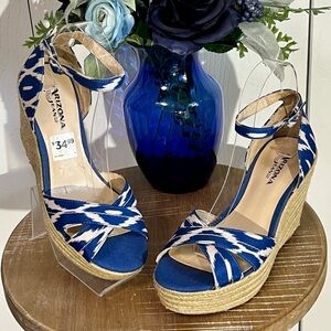 ARIZONA JEAN CO. Carly NWT Wedge‎ Sandals Royal Blue - Women's Size 6